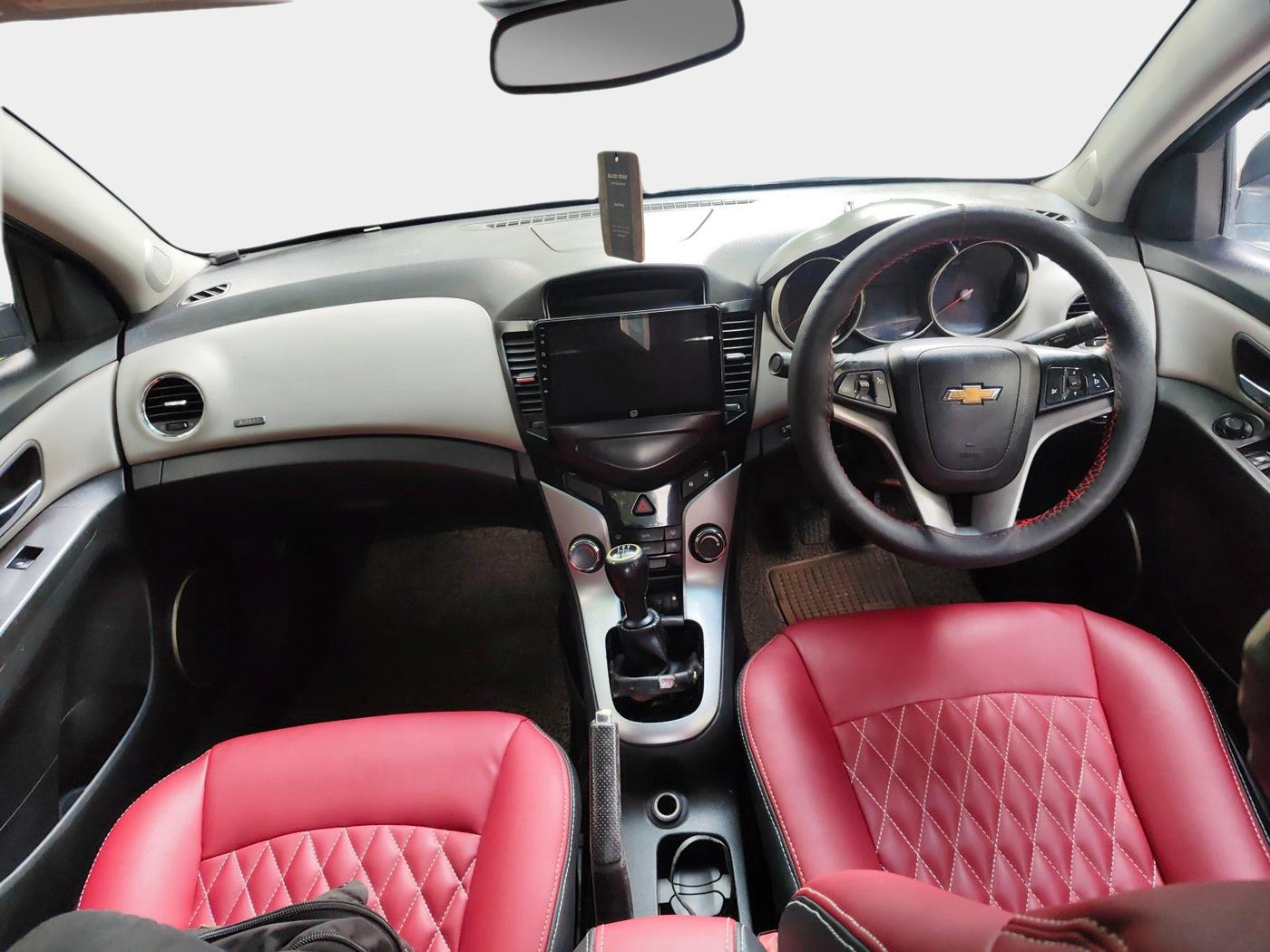2012 Chevrolet Cruze LTZ, Diesel, Manual, 90,001 km, interior