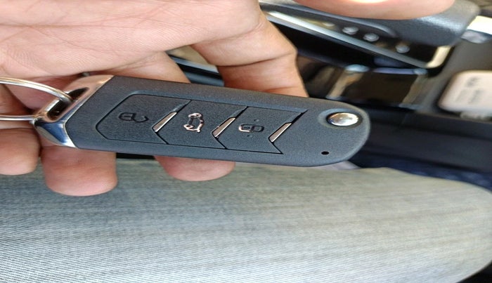 2023 Mahindra XUV700 AX 7 D AT 7 STR, Diesel, Automatic, 13,160 km, interior