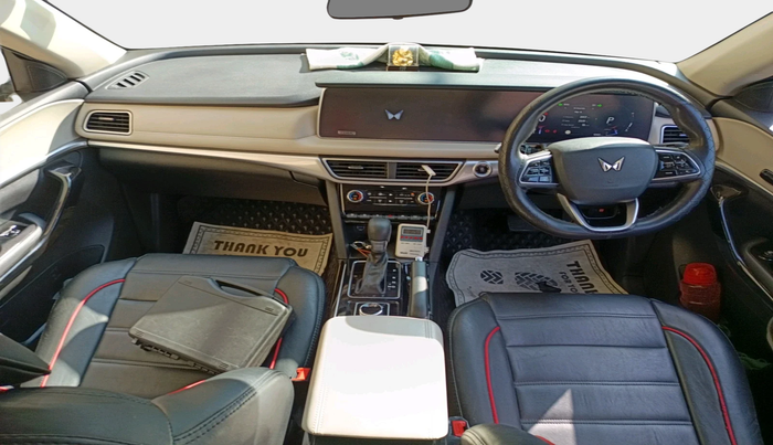 2023 Mahindra XUV700 AX 7 D AT 7 STR, Diesel, Automatic, 13,160 km, interior