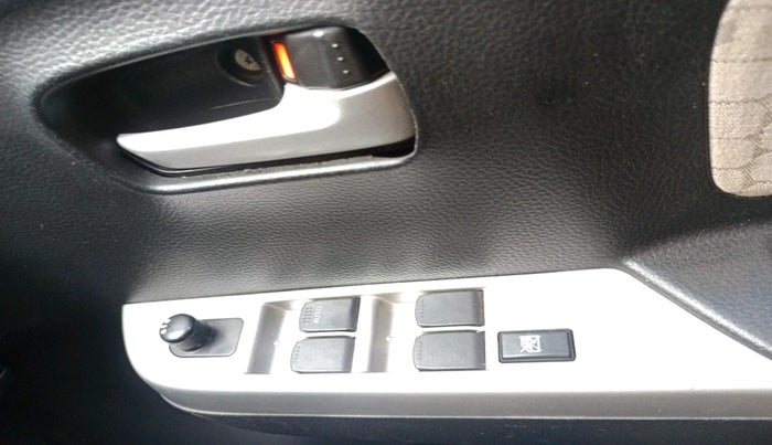 2015 Maruti Wagon R 1.0 VXI, Petrol, Manual, 30,186 km, interior