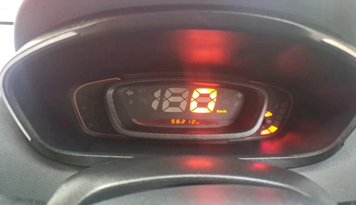 2018 Renault Kwid RXT 1.0 (O), Petrol, Manual, 56,212 km, interior