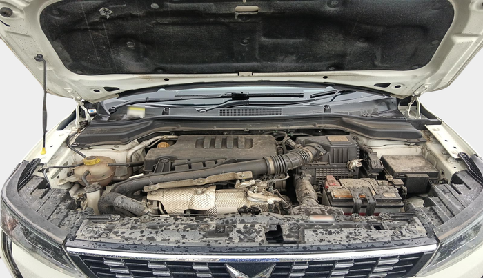 2023 Mahindra XUV300 W8 (O) 1.5 DIESEL, Diesel, Manual, 30,953 km, exterior