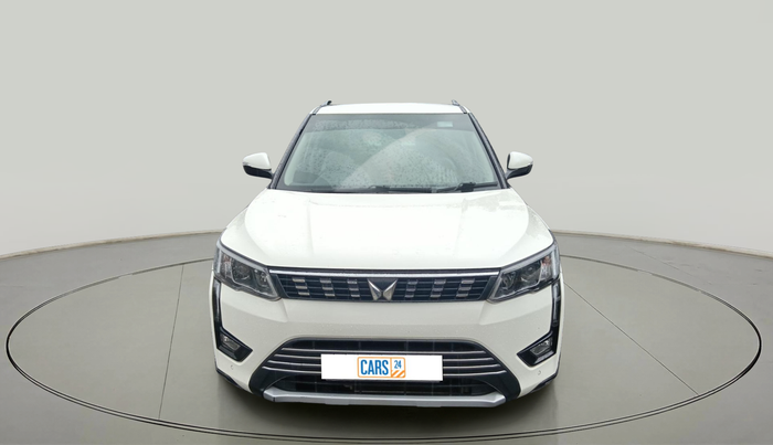 2023 Mahindra XUV300 W8 (O) 1.5 DIESEL, Diesel, Manual, 30,953 km, exterior