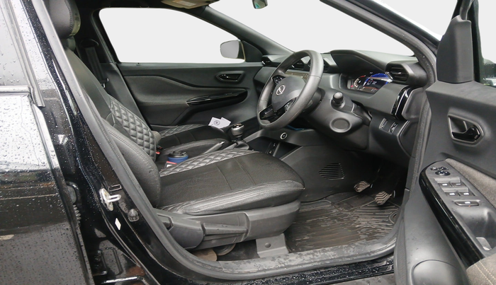 2023 Nissan MAGNITE Kuro Edition 1.0  MT , Petrol, Manual, 9,843 km, interior