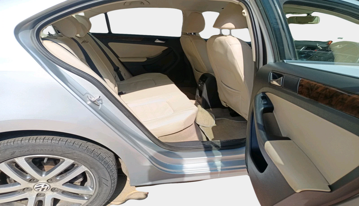 2011 Volkswagen Jetta HIGHLINE TDI AT, Diesel, Automatic, 1,08,573 km, interior