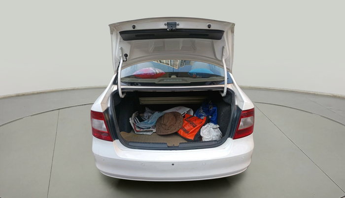 2012 Skoda Rapid ELEGANCE 1.6 MPI MT, Petrol, Manual, 53,343 km, exterior