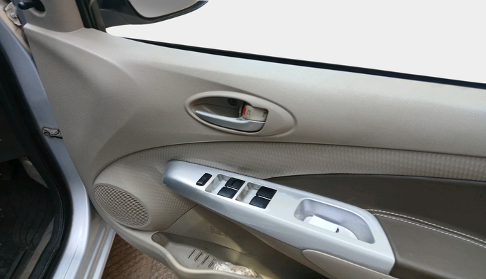 2014 Toyota Etios V, Petrol, Manual, 85,784 km, interior