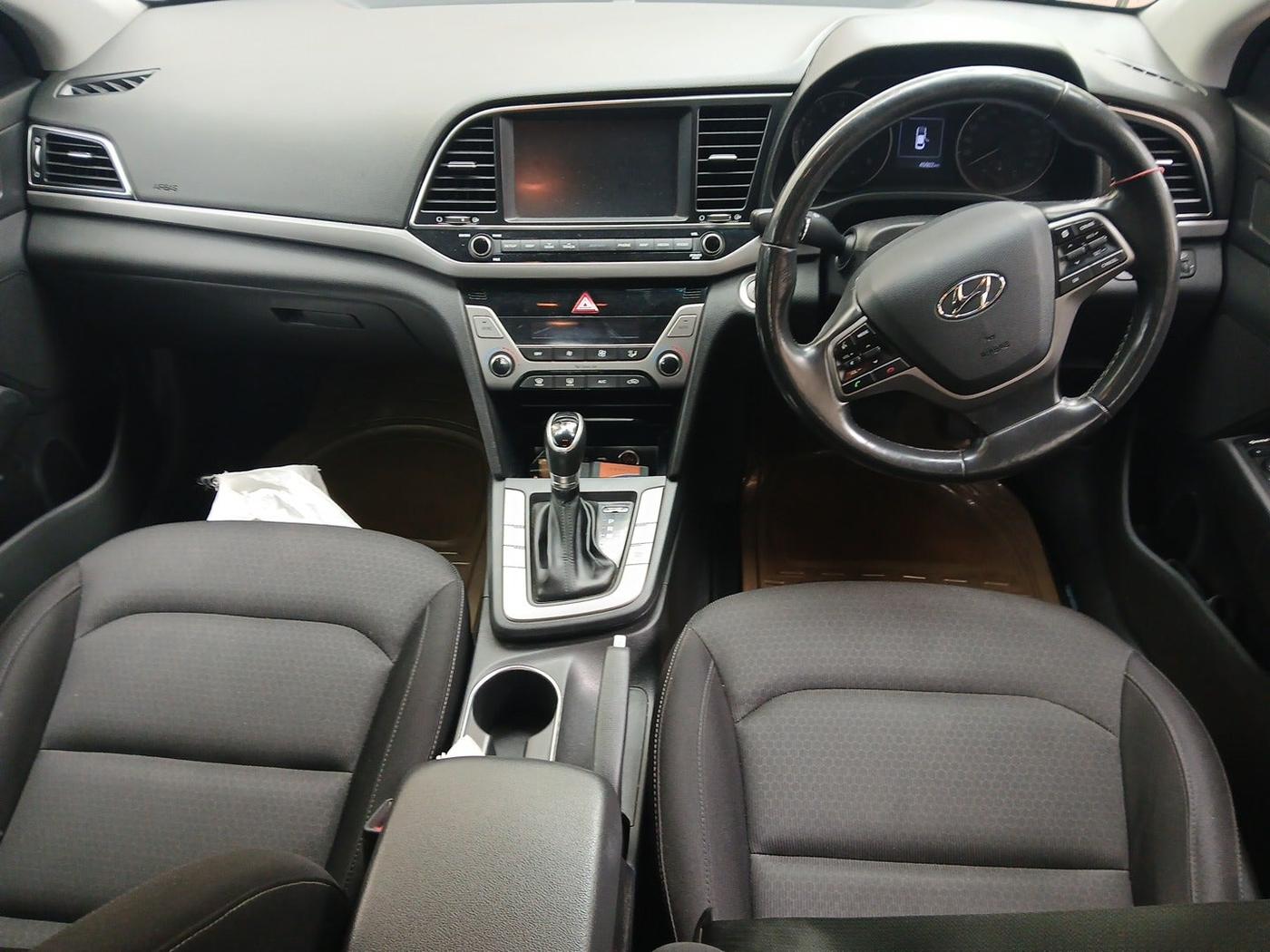 2018 Hyundai New Elantra 2.0 SX AT PETROL, Petrol, Automatic, 45,922 km, interior