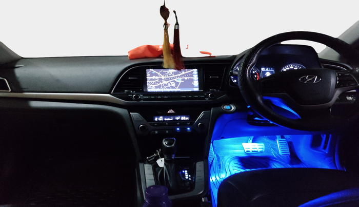 2017 Hyundai New Elantra 2.0 SX(O) AT PETROL, Petrol, Automatic, 70,893 km, interior