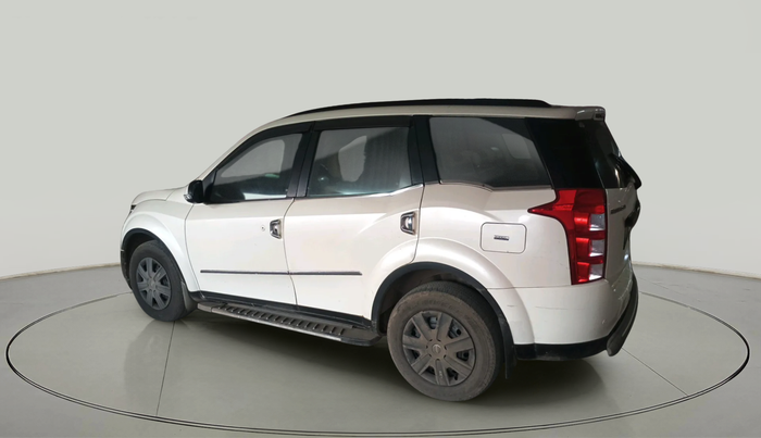 2016 Mahindra XUV500 W6, Diesel, Manual, 1,58,412 km, exterior