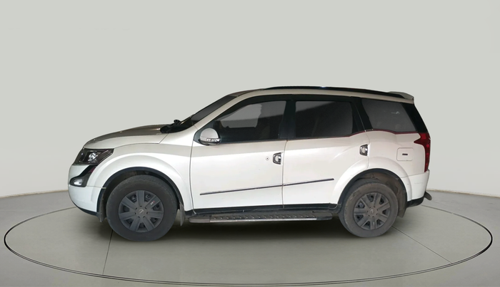 2016 Mahindra XUV500 W6, Diesel, Manual, 1,58,412 km, exterior