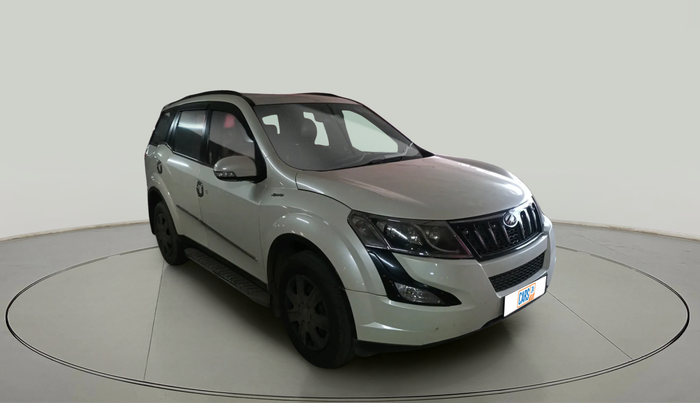 2016 Mahindra XUV500 W6, Diesel, Manual, 1,58,412 km, exterior