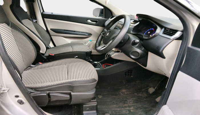 2023 Renault TRIBER RXZ AMT, Petrol, Automatic, 20,625 km, interior