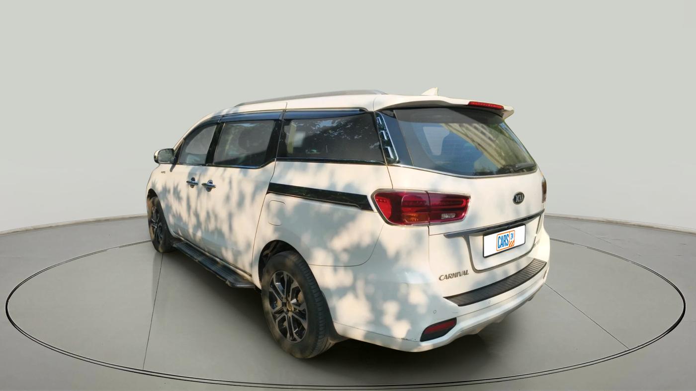 2020 KIA CARNIVAL LIMOUSINE 2.2 7 STR, Diesel, Automatic, 1,34,000 km, exterior
