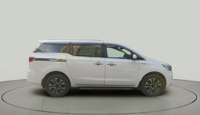 2020 KIA CARNIVAL LIMOUSINE 2.2 7 STR, Diesel, Automatic, 1,33,407 km, exterior