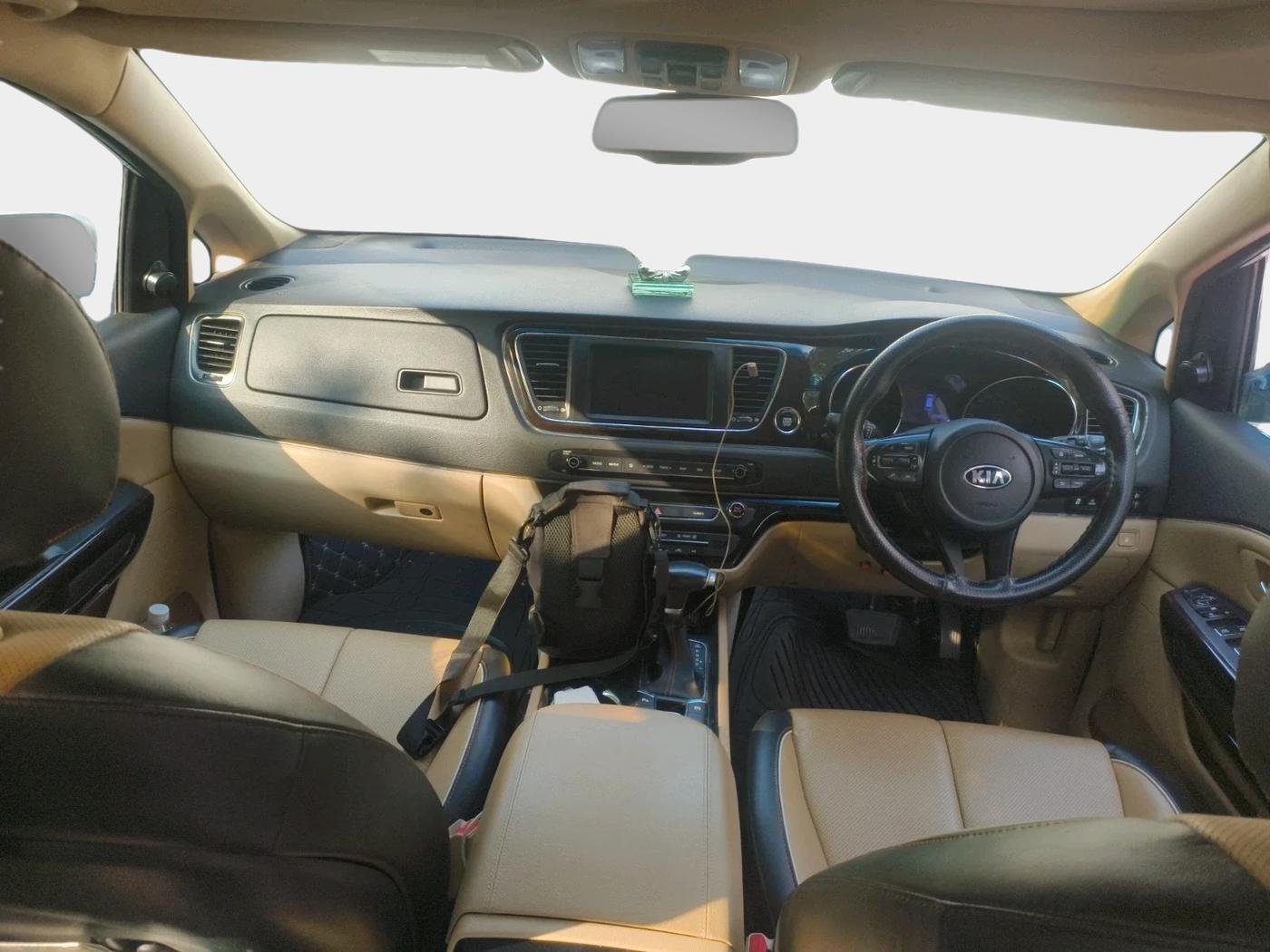 2020 KIA CARNIVAL LIMOUSINE 2.2 7 STR, Diesel, Automatic, 1,34,000 km, interior