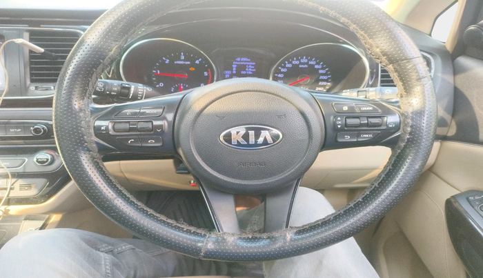 2020 KIA CARNIVAL LIMOUSINE 2.2 7 STR, Diesel, Automatic, 1,33,407 km, interior