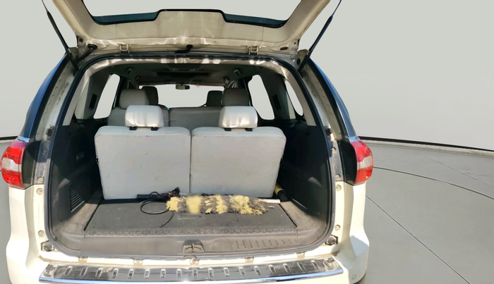 2018 Tata Hexa XTA 4X2 6 STR, Diesel, Automatic, 86,114 km, exterior