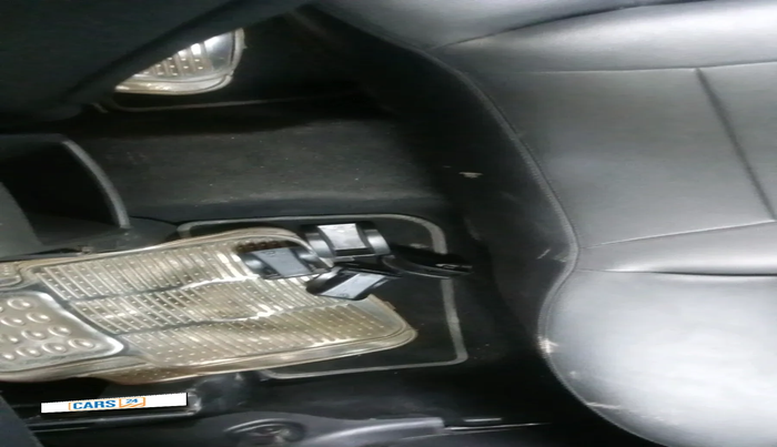 2013 Mercedes Benz B Class B 180 SPORTS PETROL, Petrol, Automatic, 18,069 km, interior