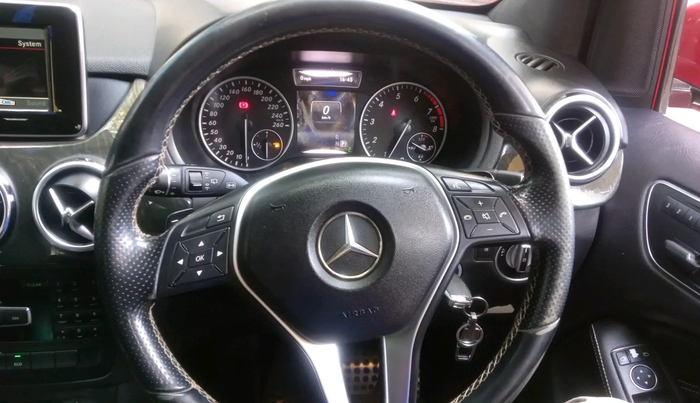 2013 Mercedes Benz B Class B 180 SPORTS PETROL, Petrol, Automatic, 18,069 km, interior