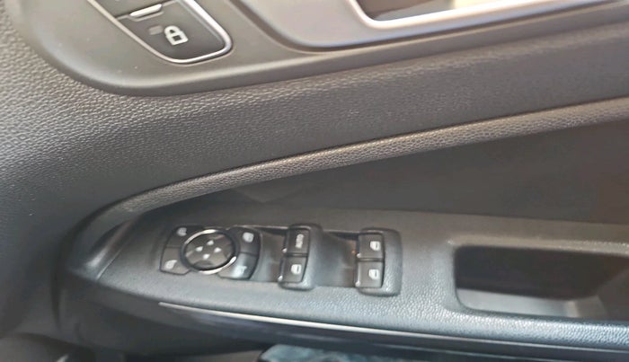 2018 Ford Ecosport TITANIUM + 1.5L PETROL AT, Petrol, Automatic, 25,136 km, interior