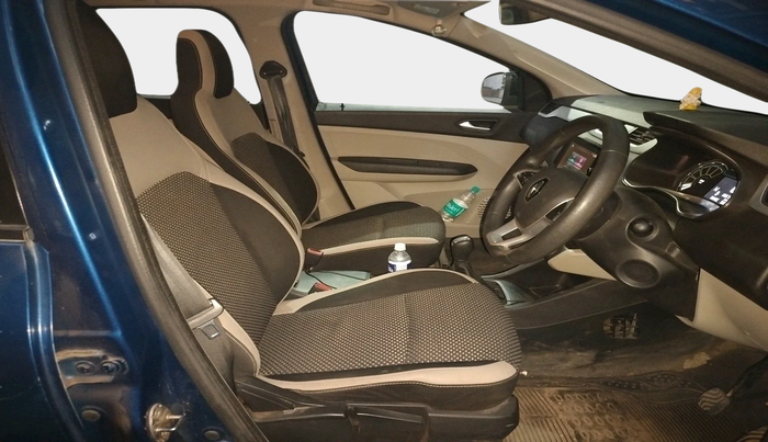 2021 Renault TRIBER RXZ AMT, Petrol, Automatic, 66,677 km, interior