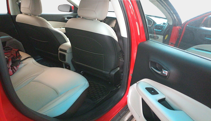 2018 Jeep Compass LIMITED PLUS PETROL AT, Petrol, Automatic, 32,904 km, interior