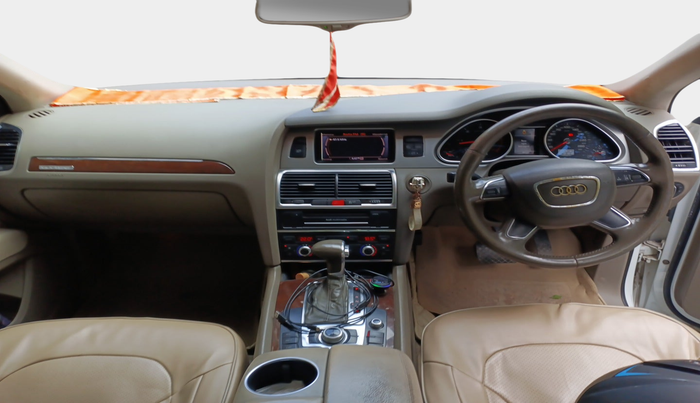 2013 Audi Q7 3.0 TDI QUATTRO, Diesel, Automatic, 1,27,842 km, interior