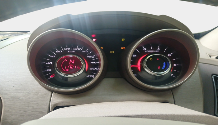 2014 Mahindra XUV500 W8 AWD, Diesel, Manual, 1,11,211 km, interior