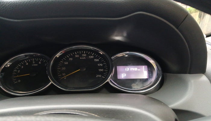 2018 Renault Duster RXS CVT, Petrol, Automatic, 5,25,000 km, interior