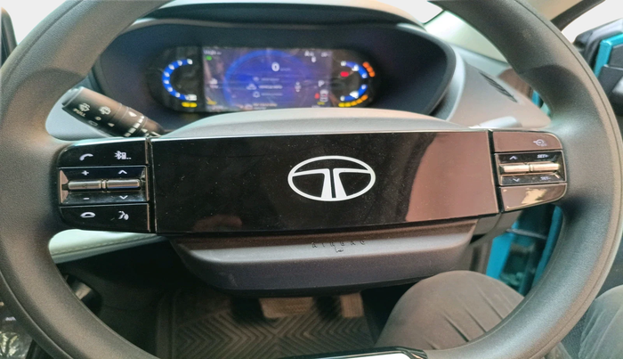 2024 Tata NEXON CREATIVE+ SUNROOF AMT 1.2 PETROL, Petrol, Automatic, 2,100 km, interior