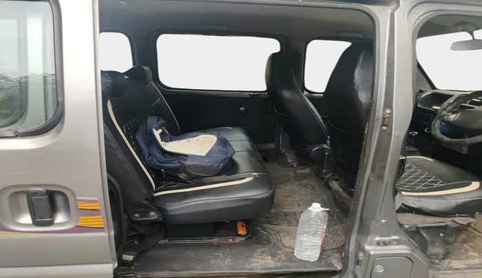 2017 Maruti Eeco 5 STR WITH A/C+HTR CNG, Petrol, Manual, 63,464 km, interior