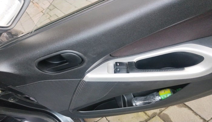 2011 Ford Figo TITANIUM 1.2 PETROL, Petrol, Manual, 78,098 km, interior