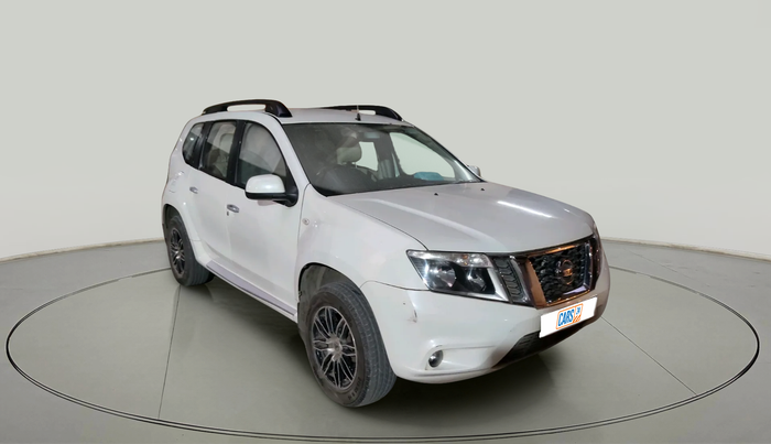2014 Nissan Terrano XL (P), Petrol, Manual, 84,905 km, exterior