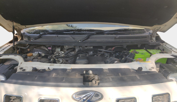 2016 Mahindra TUV300 T8 AMT, Diesel, Automatic, 50,733 km, exterior