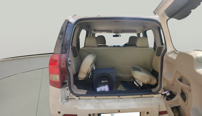 2016 Mahindra TUV300 T8 AMT, Diesel, Automatic, 50,733 km, exterior