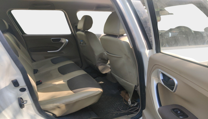 2016 Mahindra TUV300 T8 AMT, Diesel, Automatic, 50,733 km, interior