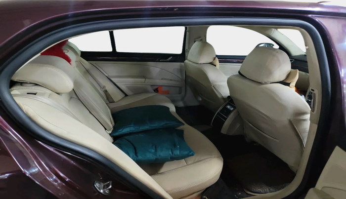 2010 Skoda Superb ELEGANCE 1.8 TSI AT, Petrol, Automatic, 1,14,765 km, interior