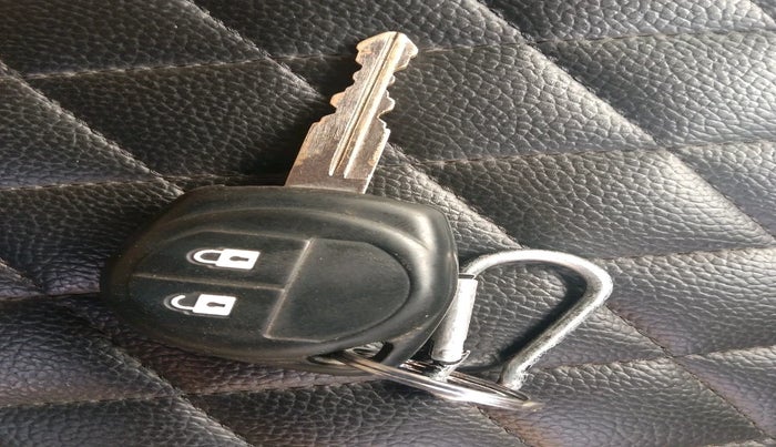 2014 Maruti Ertiga VXI CNG, Petrol, Manual, 98,534 km, interior