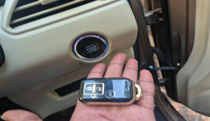 2018 Maruti Dzire ZXI, Petrol, Manual, 36,002 km, interior