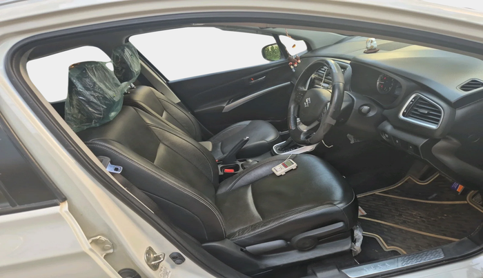 2020 Maruti S Cross ALPHA AT1.5, Petrol, Automatic, 4,724 km, interior