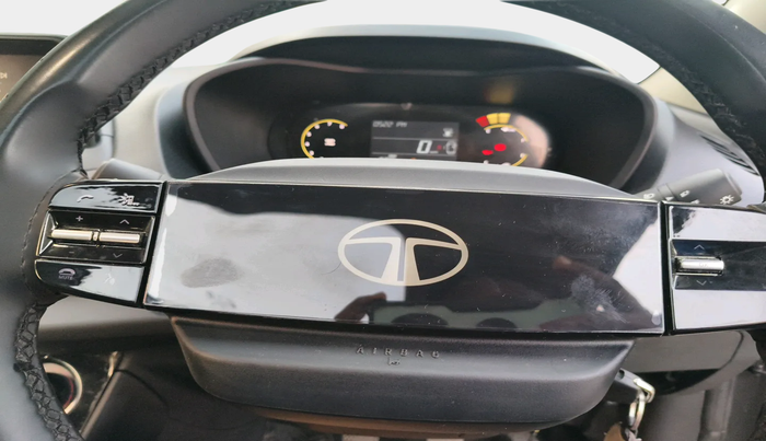 2024 Tata NEXON Smart Plus S 1.2 iCNG, Petrol, Manual, 15,336 km, interior