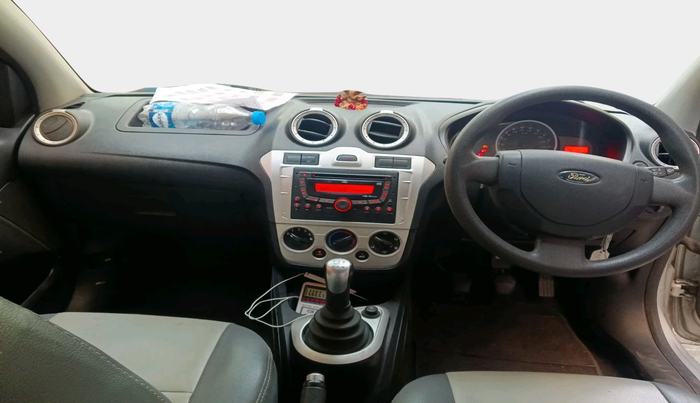 2011 Ford Figo ZXI 1.2 PETROL, Petrol, Manual, 96,134 km, interior