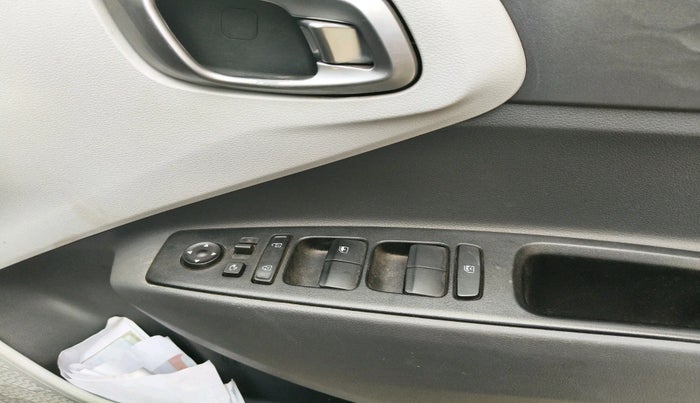 2021 Hyundai GRAND I10 NIOS SPORTZ 1.2 KAPPA VTVT CNG, Petrol, Manual, 63,631 km, interior