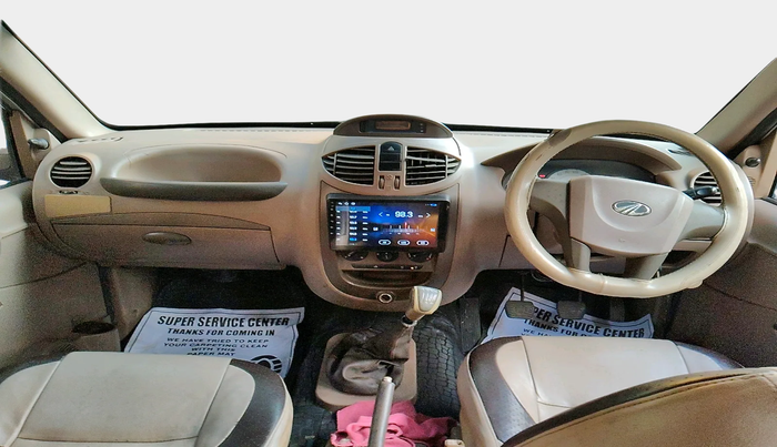 2011 Mahindra Xylo D2, Diesel, Manual, 2,21,006 km, interior