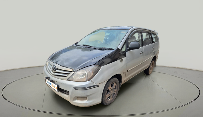 2010 Toyota Innova 2.5 G4 8 STR, Diesel, Manual, 2,56,101 km, exterior