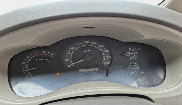 2010 Toyota Innova 2.5 G4 8 STR, Diesel, Manual, 2,56,101 km, interior