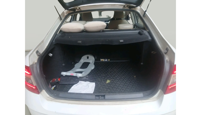 2018 Skoda Octavia 2.0 TDI CR STYLE AT, Diesel, Automatic, 1,28,378 km, exterior