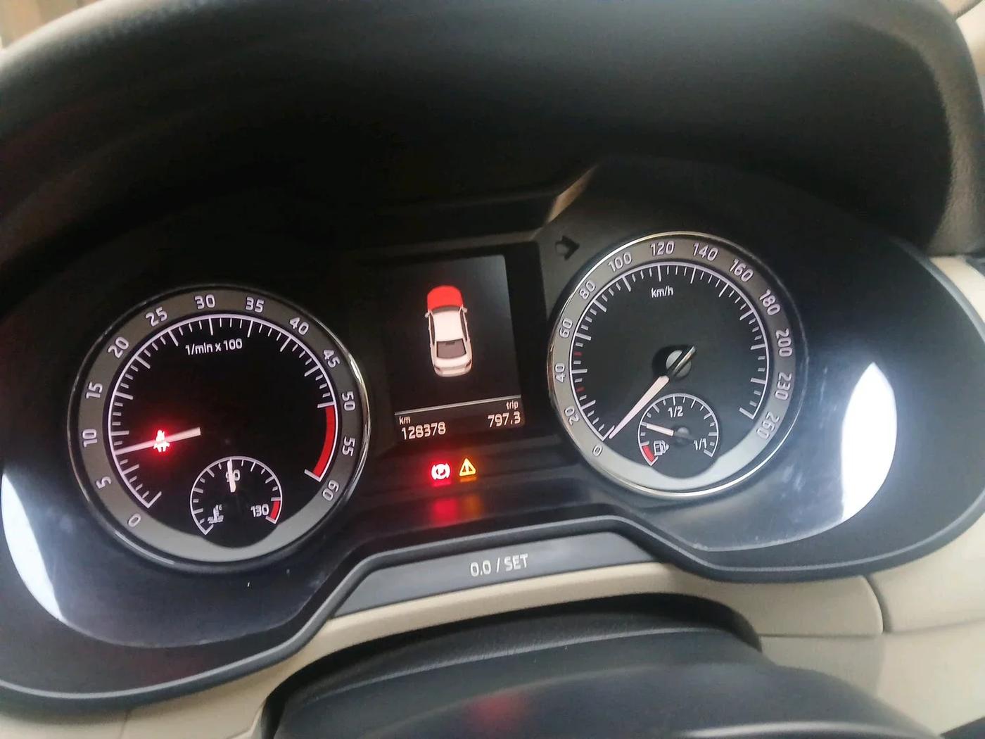 2018 Skoda Octavia 2.0 TDI CR STYLE AT, Diesel, Automatic, 1,28,378 km, interior