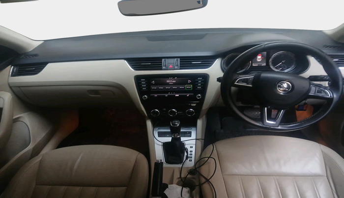 2018 Skoda Octavia 2.0 TDI CR STYLE AT, Diesel, Automatic, 1,28,378 km, interior